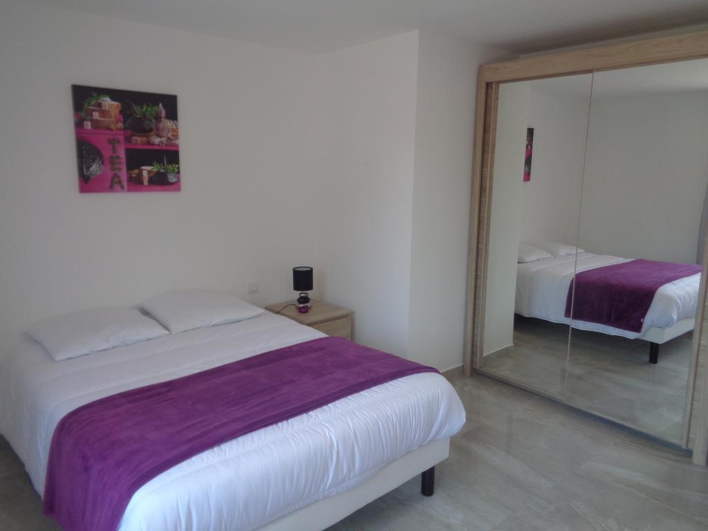 Hotel Du Midi Cazaubon Extérieur photo